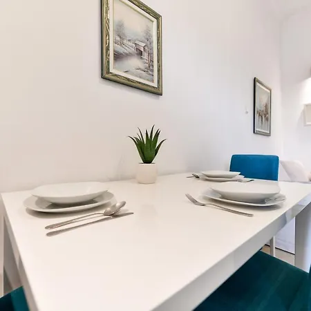 Апартаменты Two Bedroom Apartment - Bridge - Ae1557 Задар